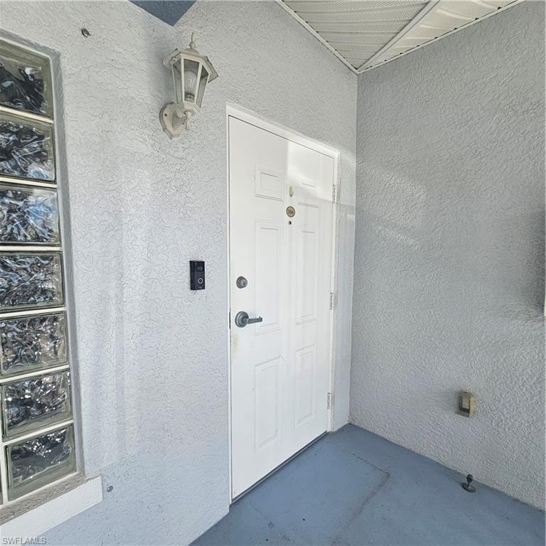 8513 Bernwood Cove Loop 204 Property Photo 5