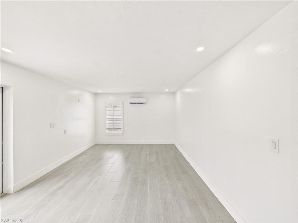567 13th St N Property Photo 11