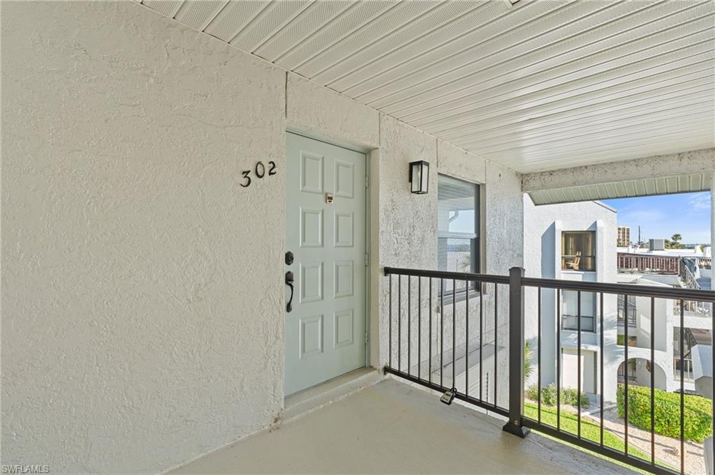 4230 Se 20th Pl 302 Property Photo 4