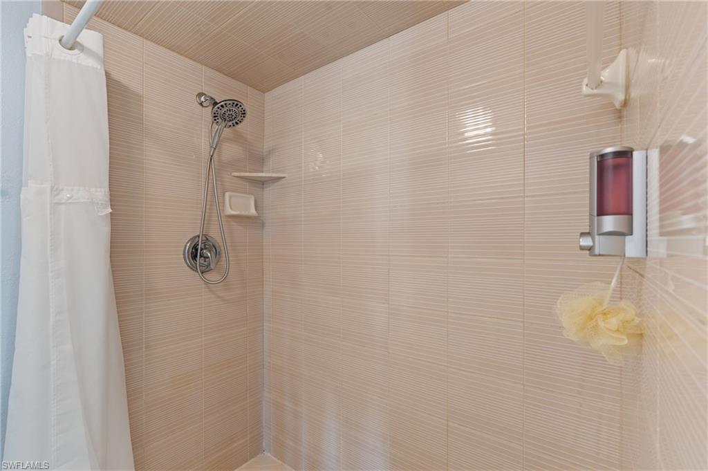 4230 Se 20th Pl 302 Property Photo 16