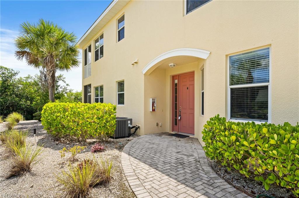 14573 Abaco Lakes Dr 101 Property Photo 4