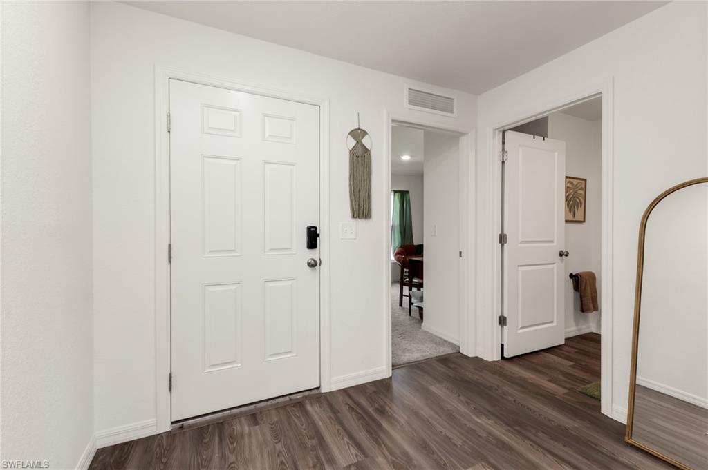 4812 Tahiti St Property Photo 4