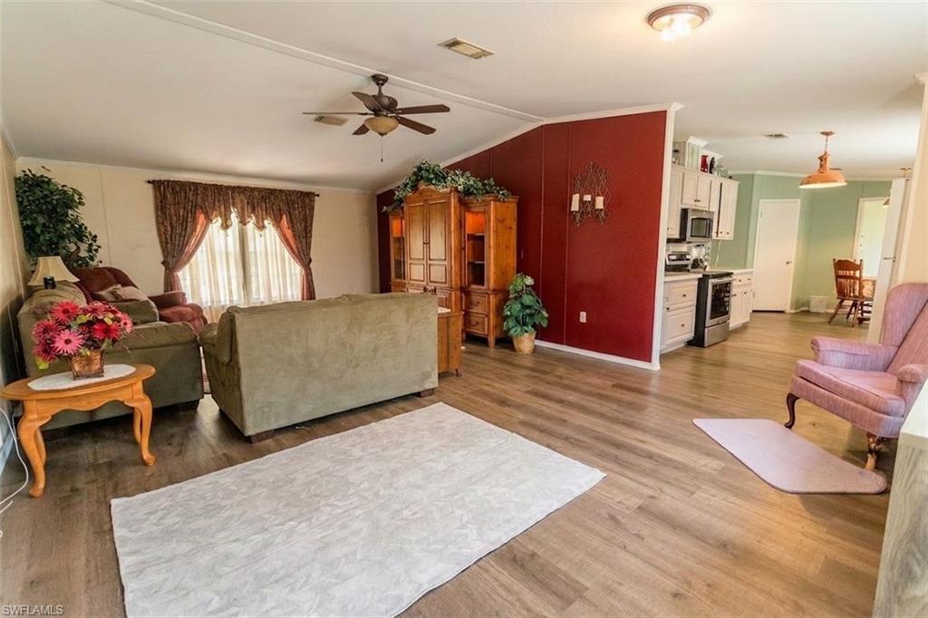 4075 Fort Center Ave Property Photo 3