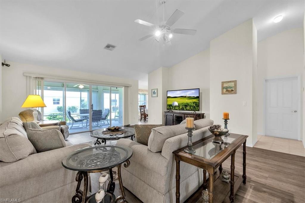 3455 Sabal Springs Blvd Property Photo 8