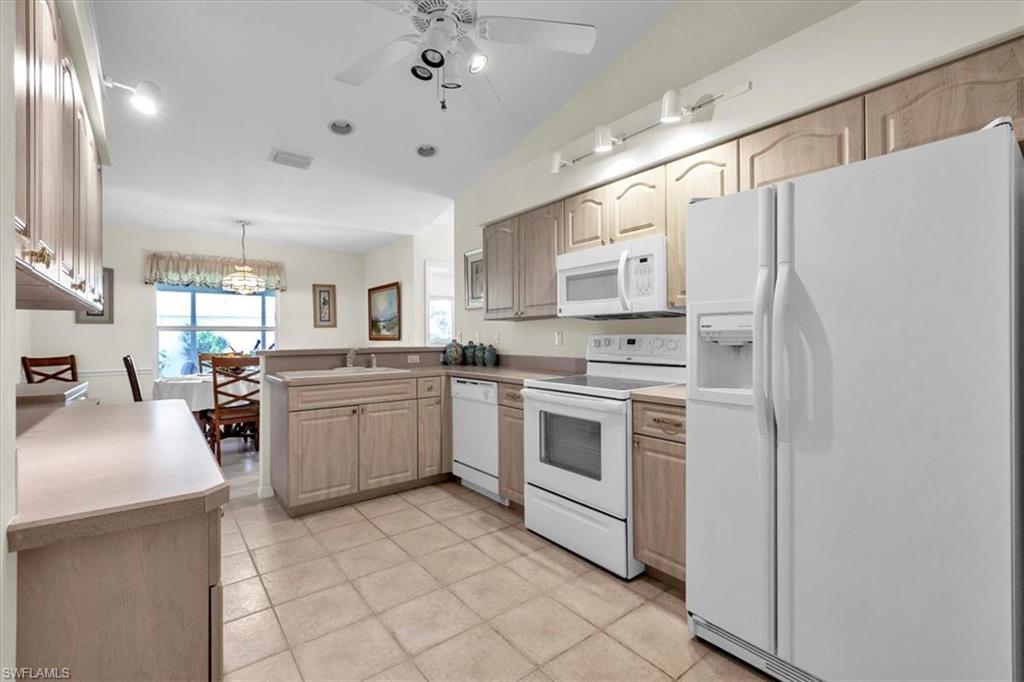 3455 Sabal Springs Blvd Property Photo 11