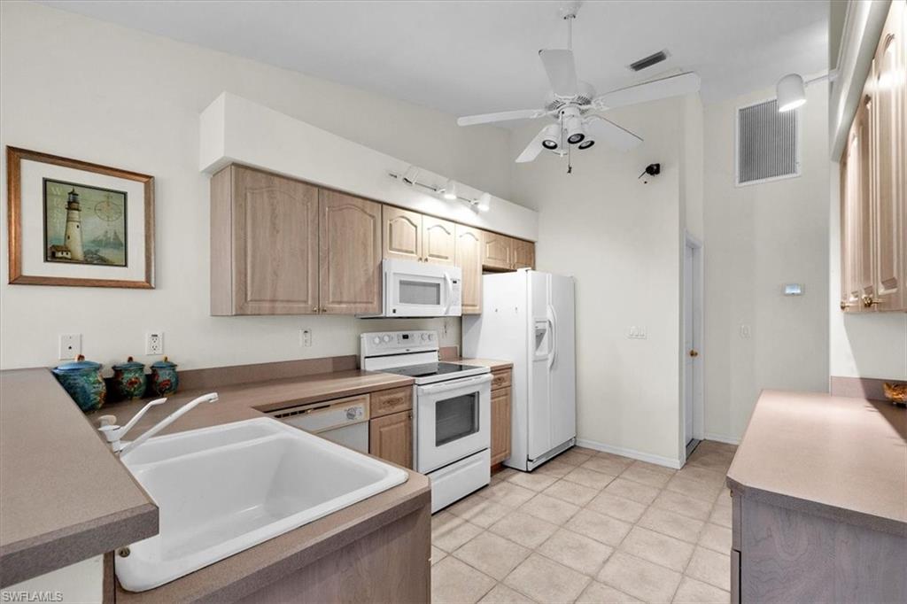 3455 Sabal Springs Blvd Property Photo 14