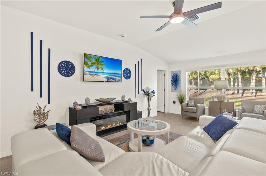 3813 Treasure Oak Way Property Photo 4