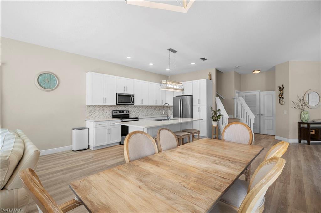 9049 Spring Mountain Way Property Photo 14