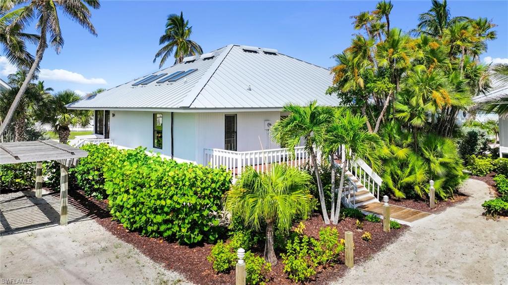 3 Beach Homes Property Photo 2