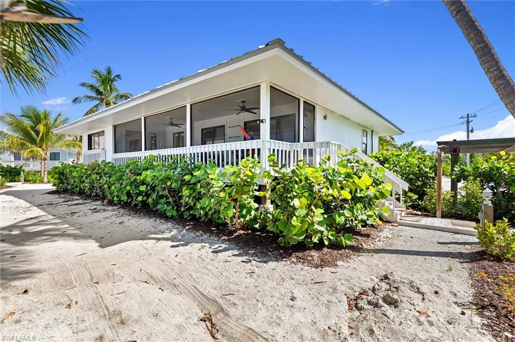 3 Beach Homes Property Photo 6
