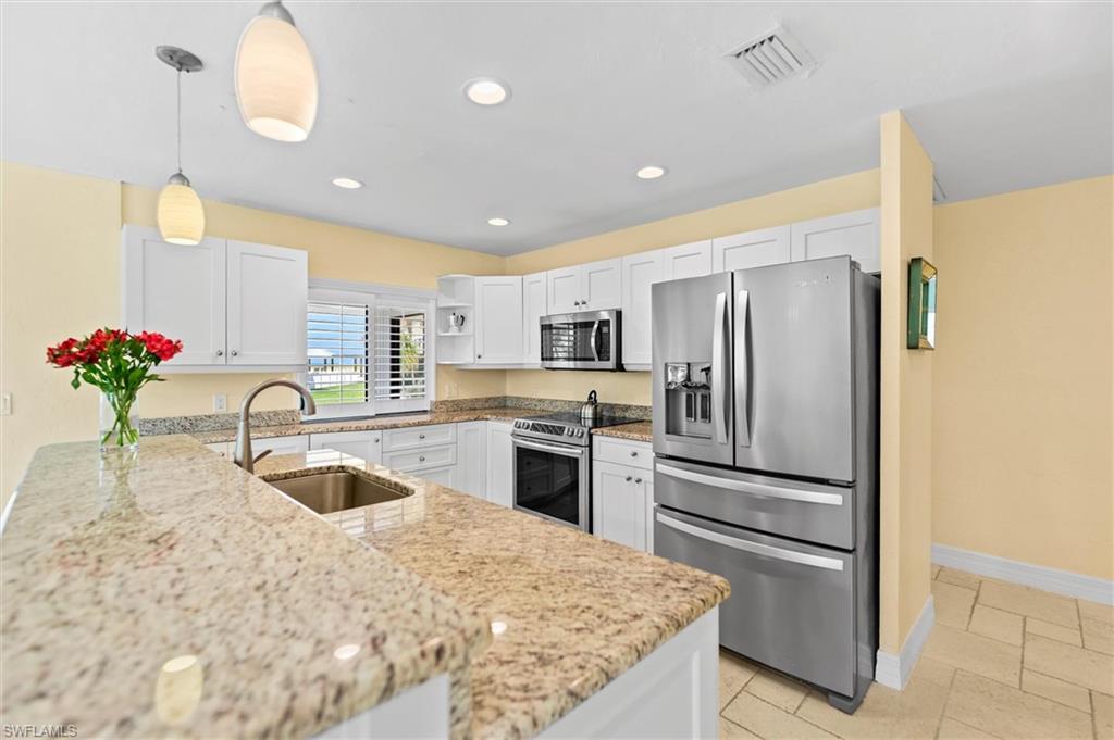 3 Beach Homes Property Photo 14