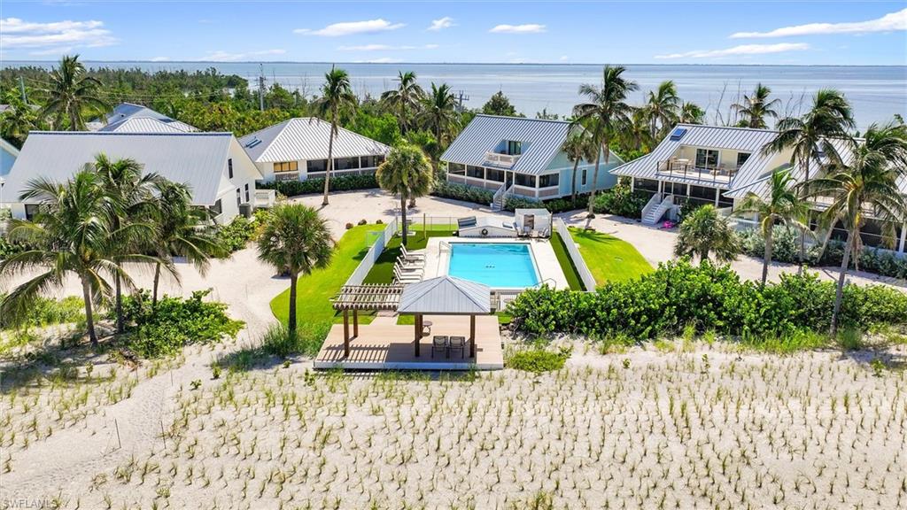 3 Beach Homes Property Photo 31