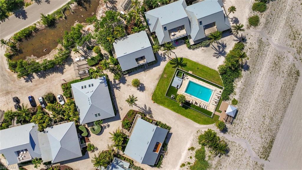 3 Beach Homes Property Photo 32