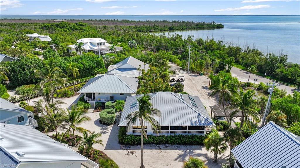 3 Beach Homes Property Photo 33