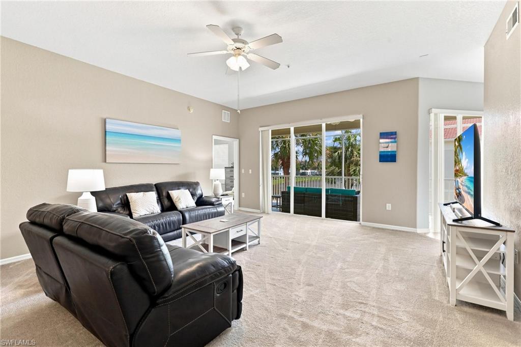9265 Belleza Way 204 Property Photo 4