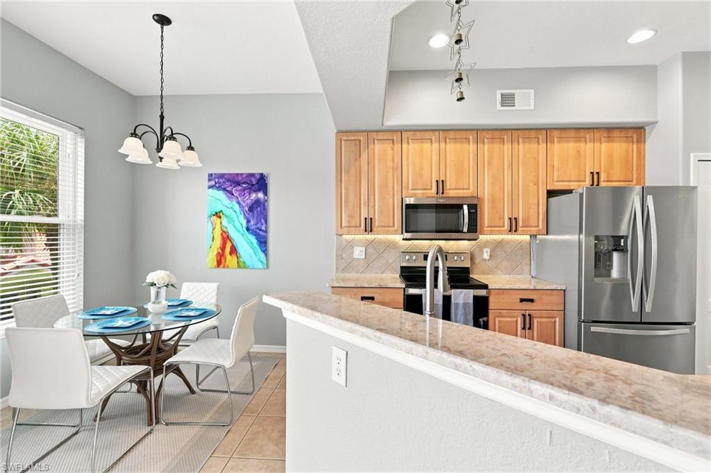 9265 Belleza Way 204 Property Photo 6