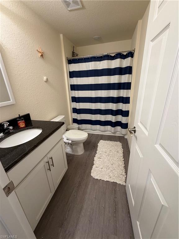1597 Rugby Ln Property Photo 7