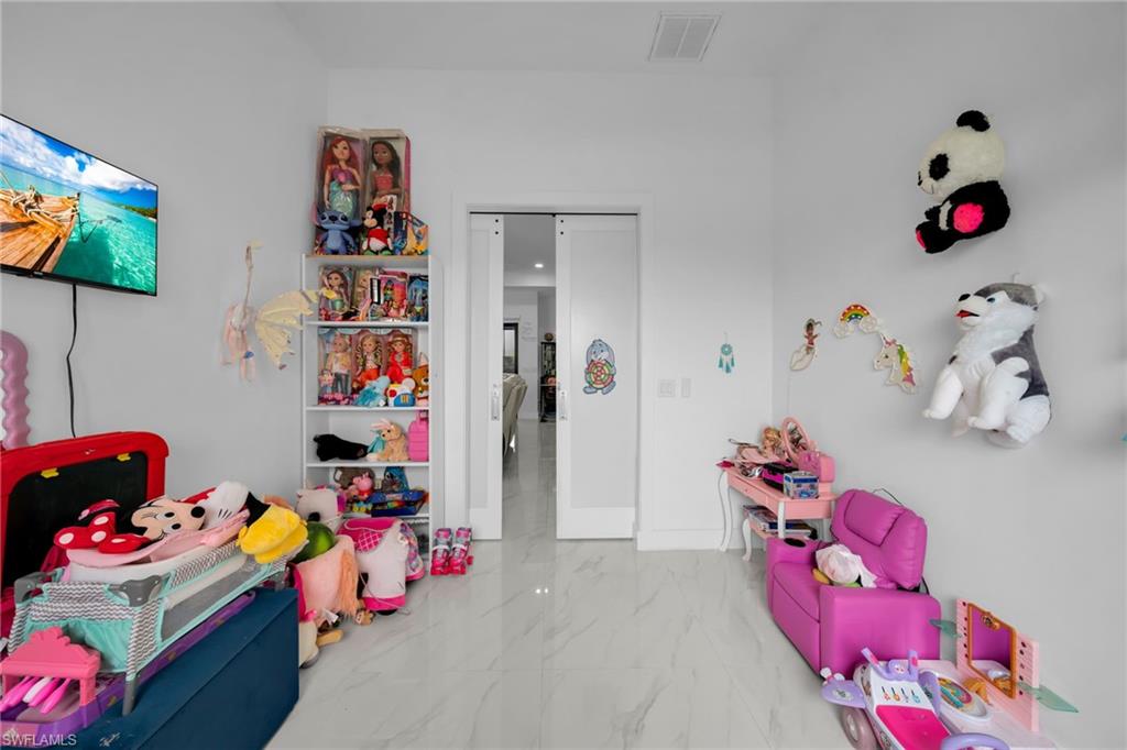 1112 Chiquita Blvd N Property Photo 16