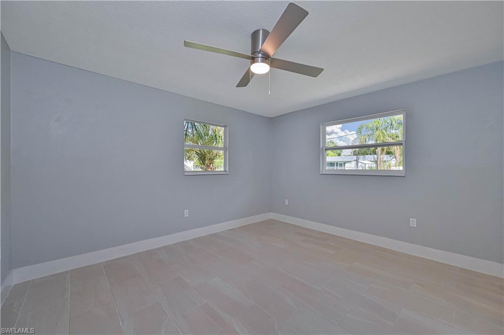 13820 1st St Property Photo 16