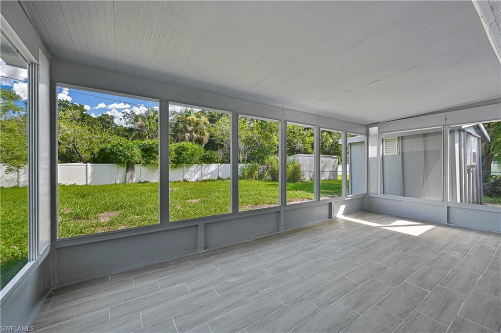 13820 1st St Property Photo 23