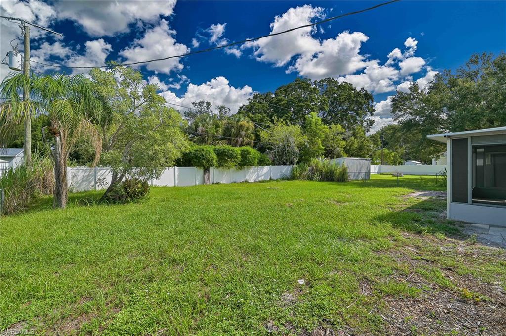 13820 1st St Property Photo 30