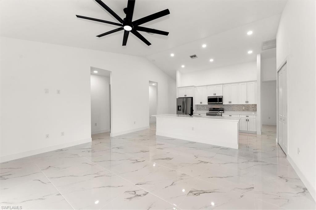 14070 Cedardale St Property Photo 7