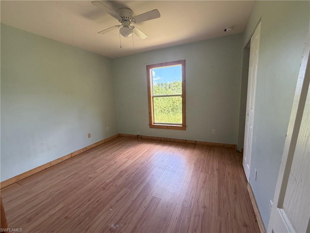 367 Peerless St Property Photo 12