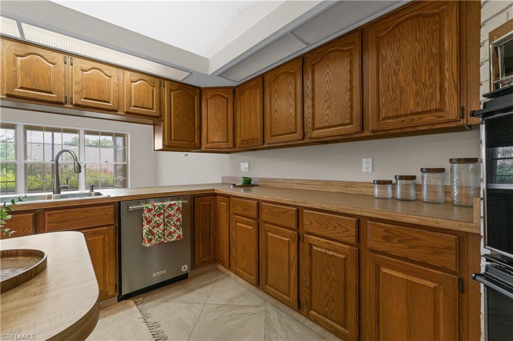 1238 N Brandywine Cir Property Photo 17