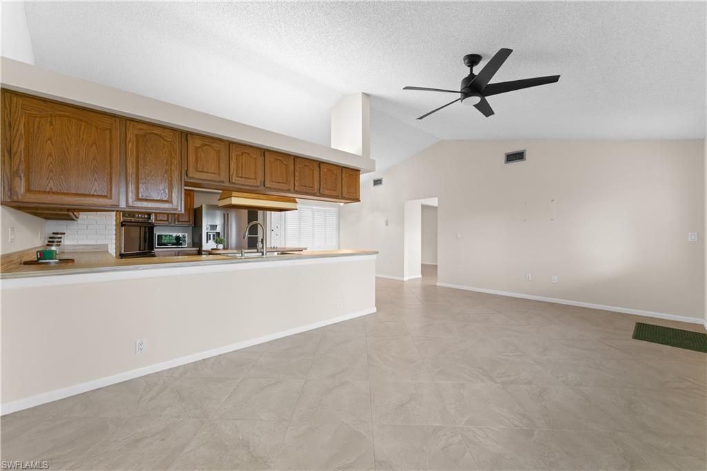 1238 N Brandywine Cir Property Photo 21