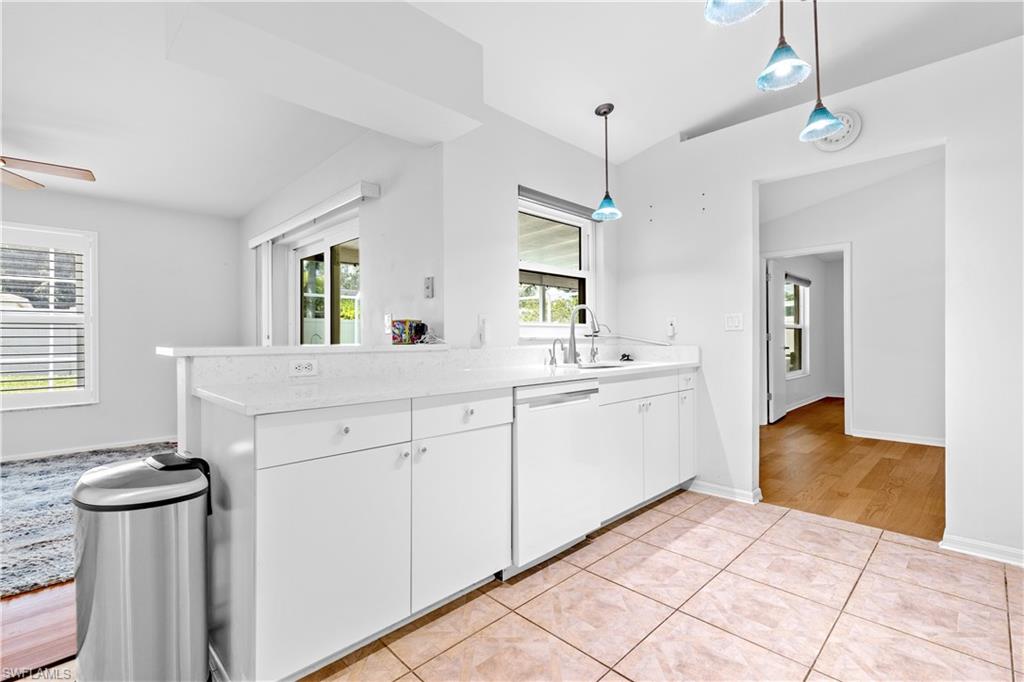 15687 Spring Line Ln Property Photo 8