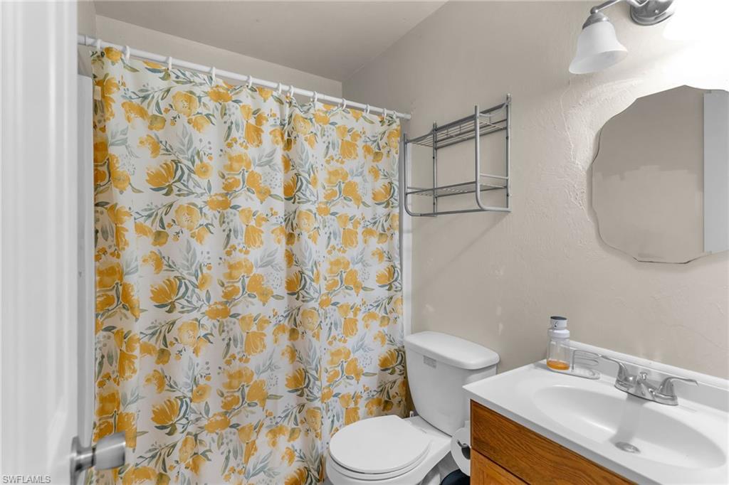 1210 Ne 5th Pl Property Photo 11