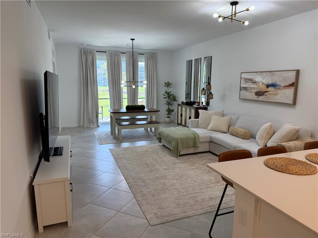 18421 Copperhead Ct N 215 Property Photo 6