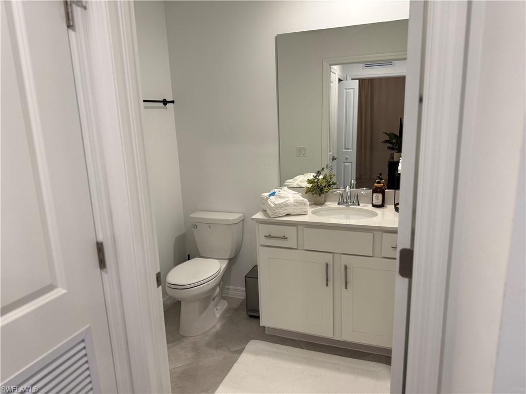 18421 Copperhead Ct N 215 Property Photo 27