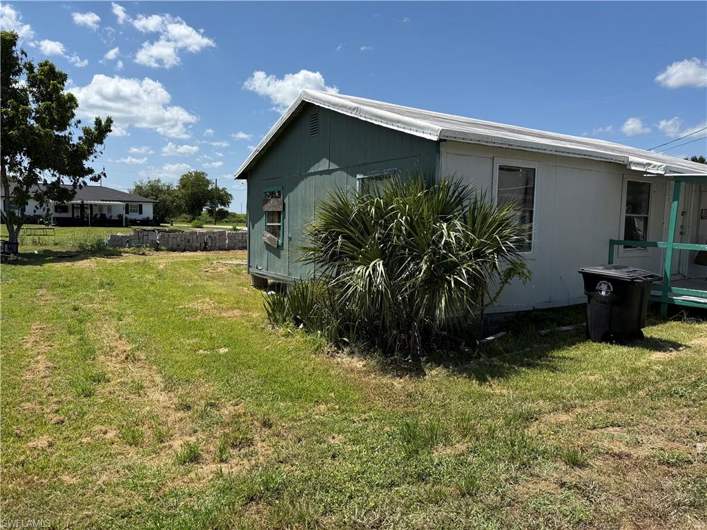 1091 Gamble St Property Photo 7