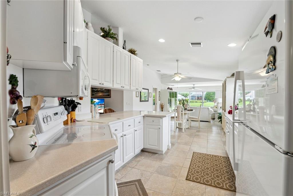 28258 Islet Trl Property Photo 4