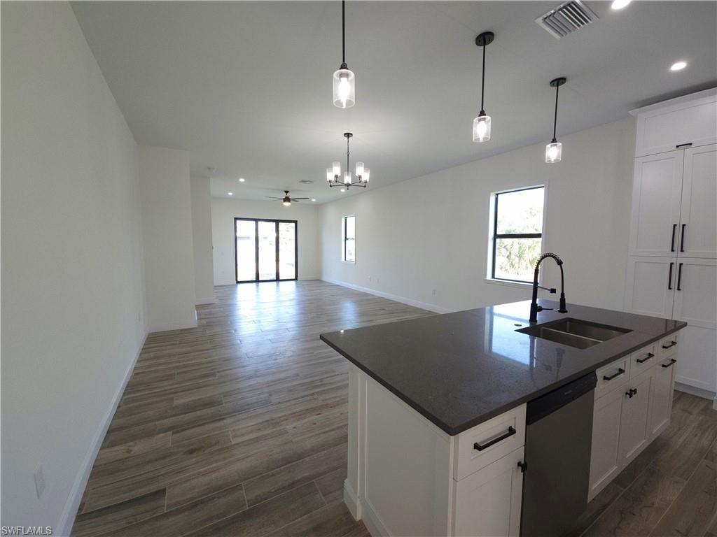 2164 Barker Blvd Property Photo 3