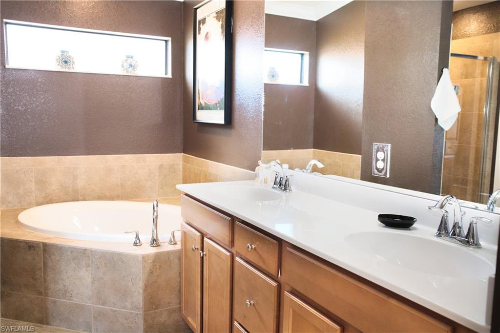 13730 Julias Way 726 Property Photo 33