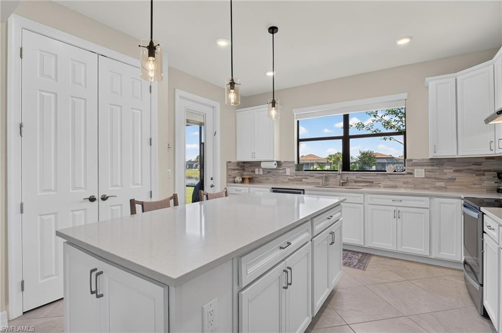 12056 Westmoreland Way Property Photo 17