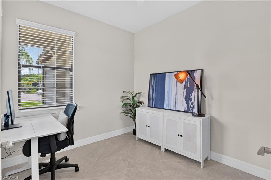 12056 Westmoreland Way Property Photo 27