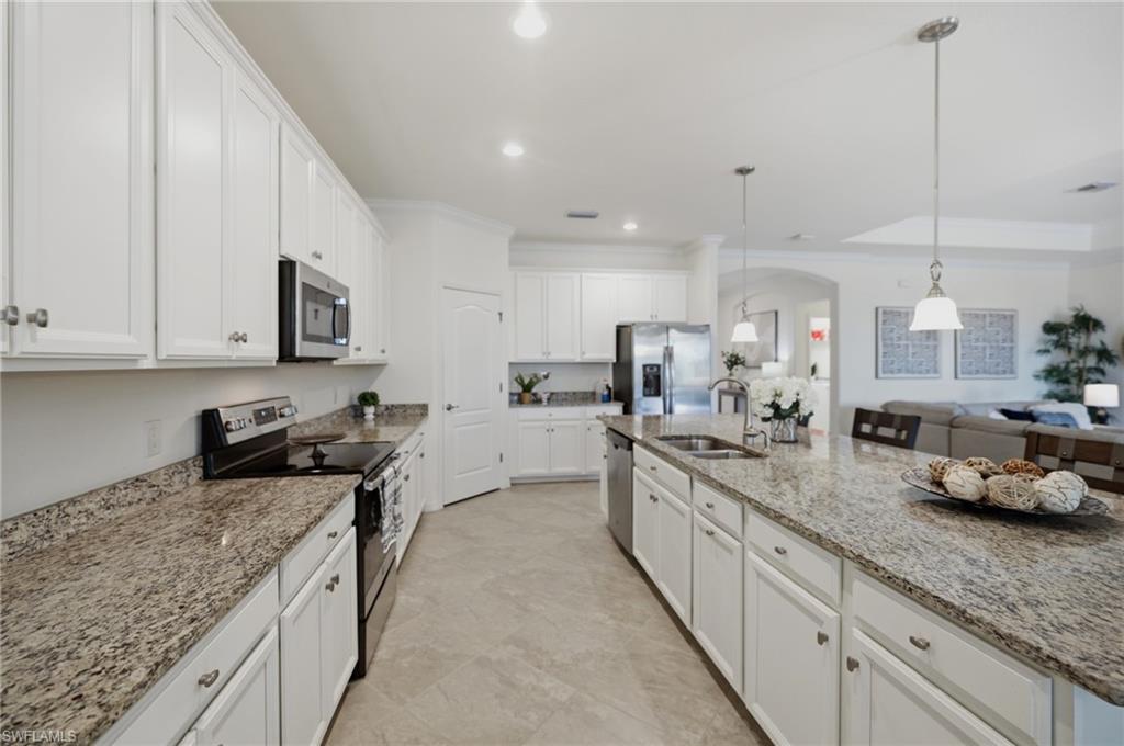 10760 Essex Square Blvd Property Photo 8