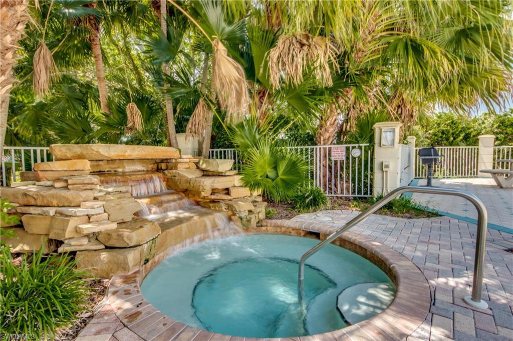 4015 Palm Tree Blvd 202 Property Photo 40