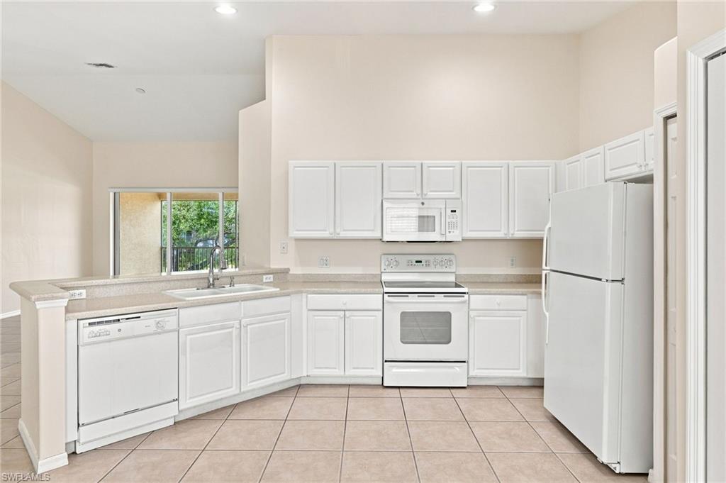 10110 Colonial Country Club Blvd 108 Property Photo 4