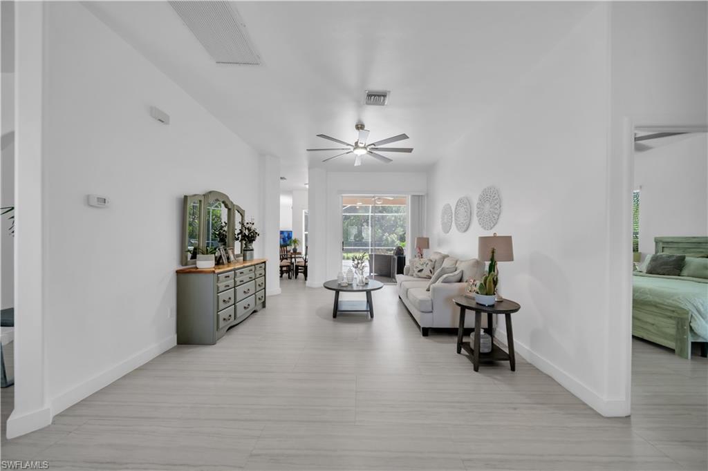 11142 Lakeland Cir Property Photo 10