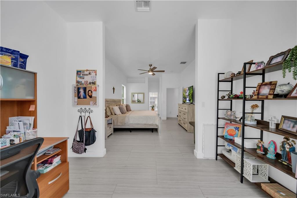 11142 Lakeland Cir Property Photo 18