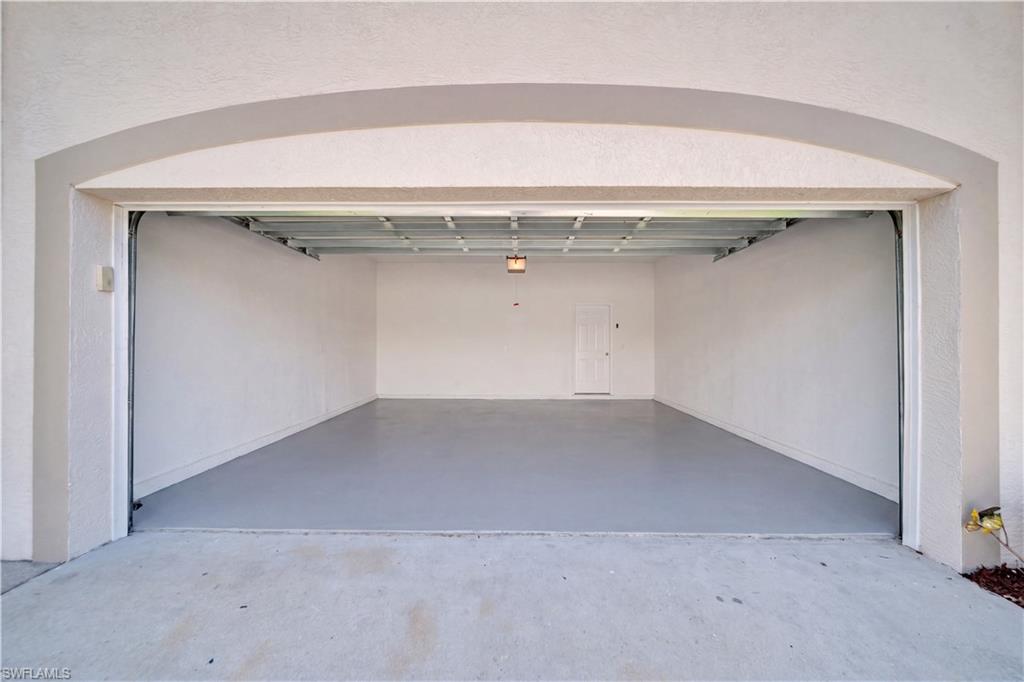 11142 Lakeland Cir Property Photo 40