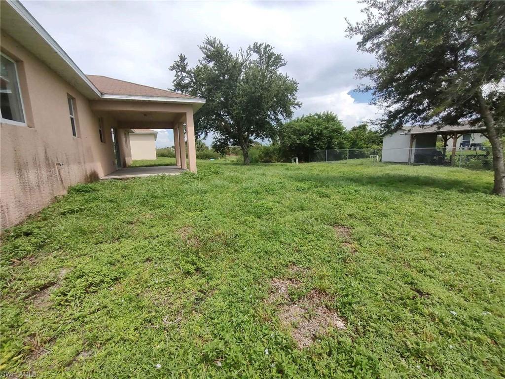 3125 74th St W Property Photo 6