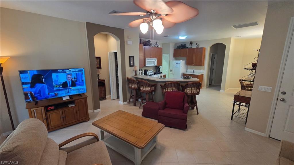 9305 Aviano Dr Property Photo 4