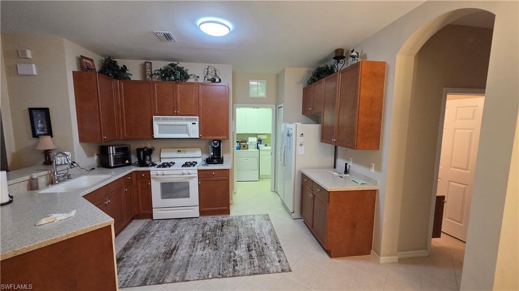 9305 Aviano Dr Property Photo 7