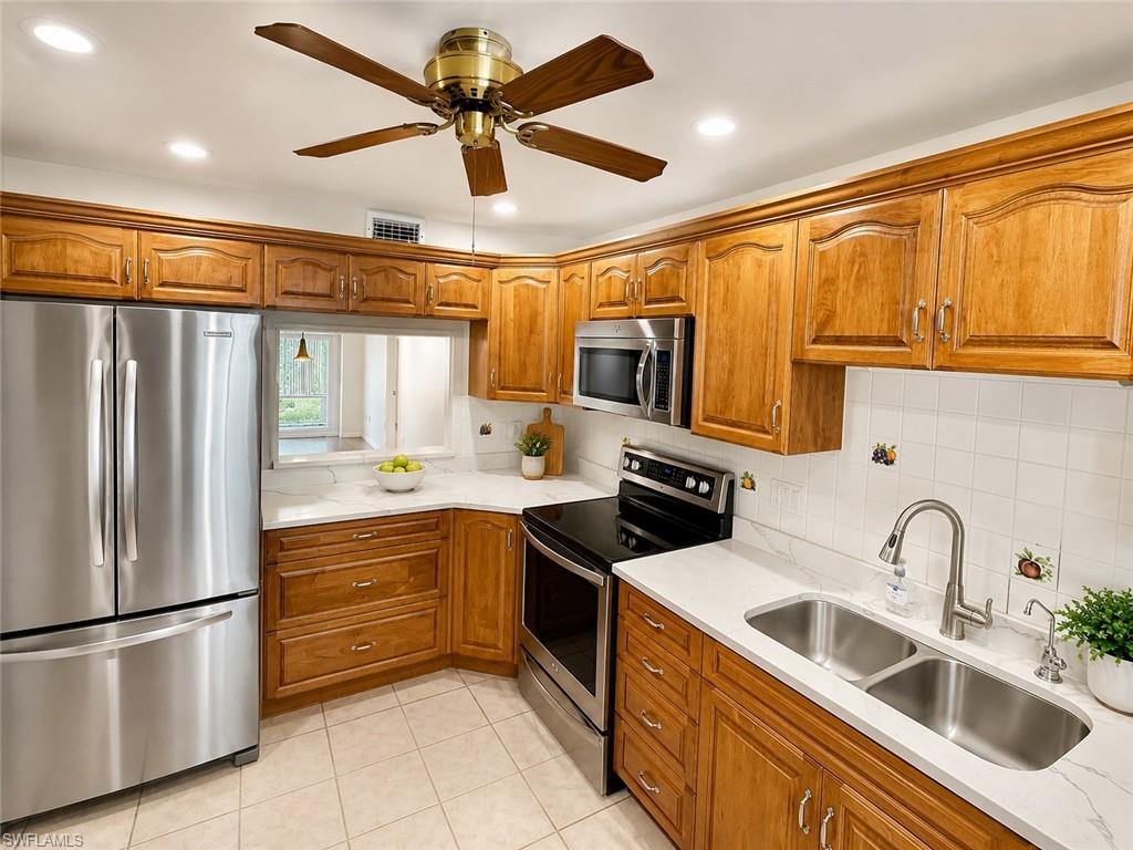 1356 Myerlee Country Club Blvd 3 Property Photo 4
