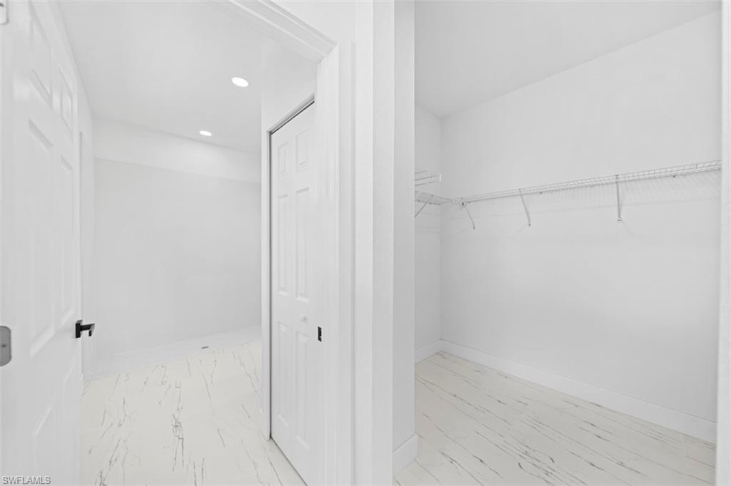 2614 71st St W Property Photo 12